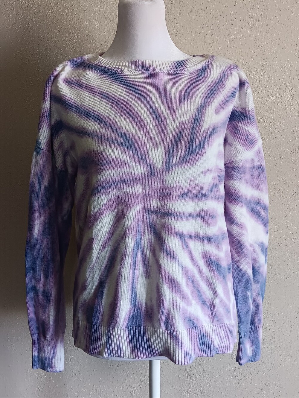 Tie-Dye Swirl Purple White Crewneck Sweater By Design History, Womens Medium